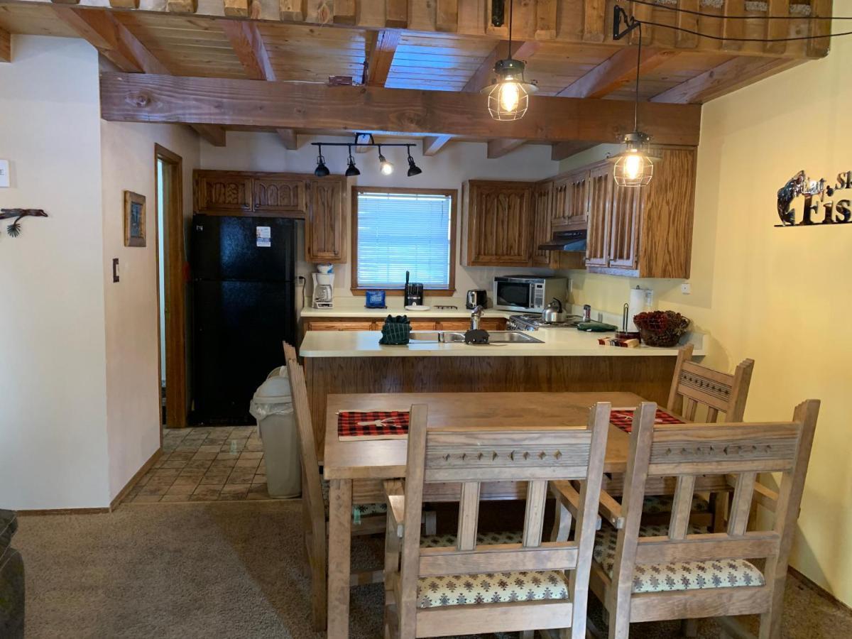 Riverbend 7 A Townhouse On The River Red River Bagian luar foto