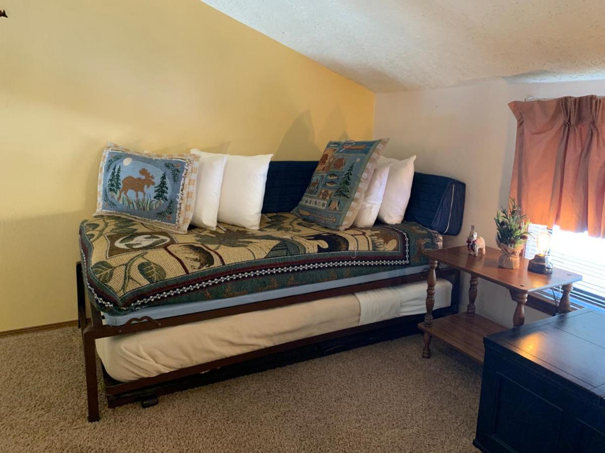 Riverbend 7 A Townhouse On The River Red River Bagian luar foto